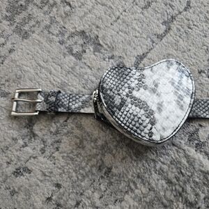 NEW Circus NY - Snakeskin leather belt with removal heart purse Sz. M
